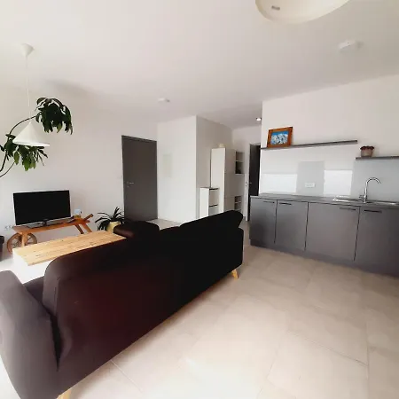 Green Bee Apartment Lesce  Exterior photo