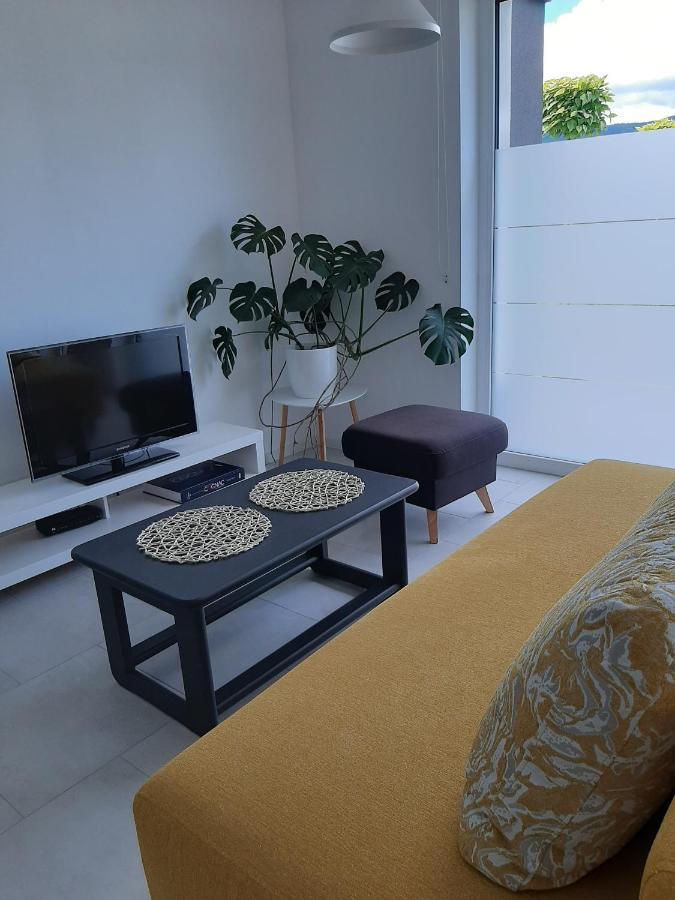 Apartment Bee